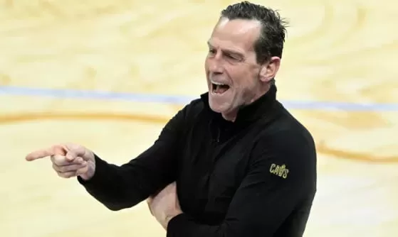 Kenny Atkinson Named NBA Coach of the Year After Guiding Cavaliers to League-Best Record
